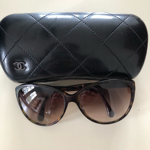 Chanel sunglasses - Picture 4 of 4